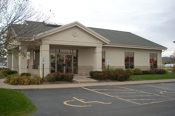 West Salem branch exterior in 1994